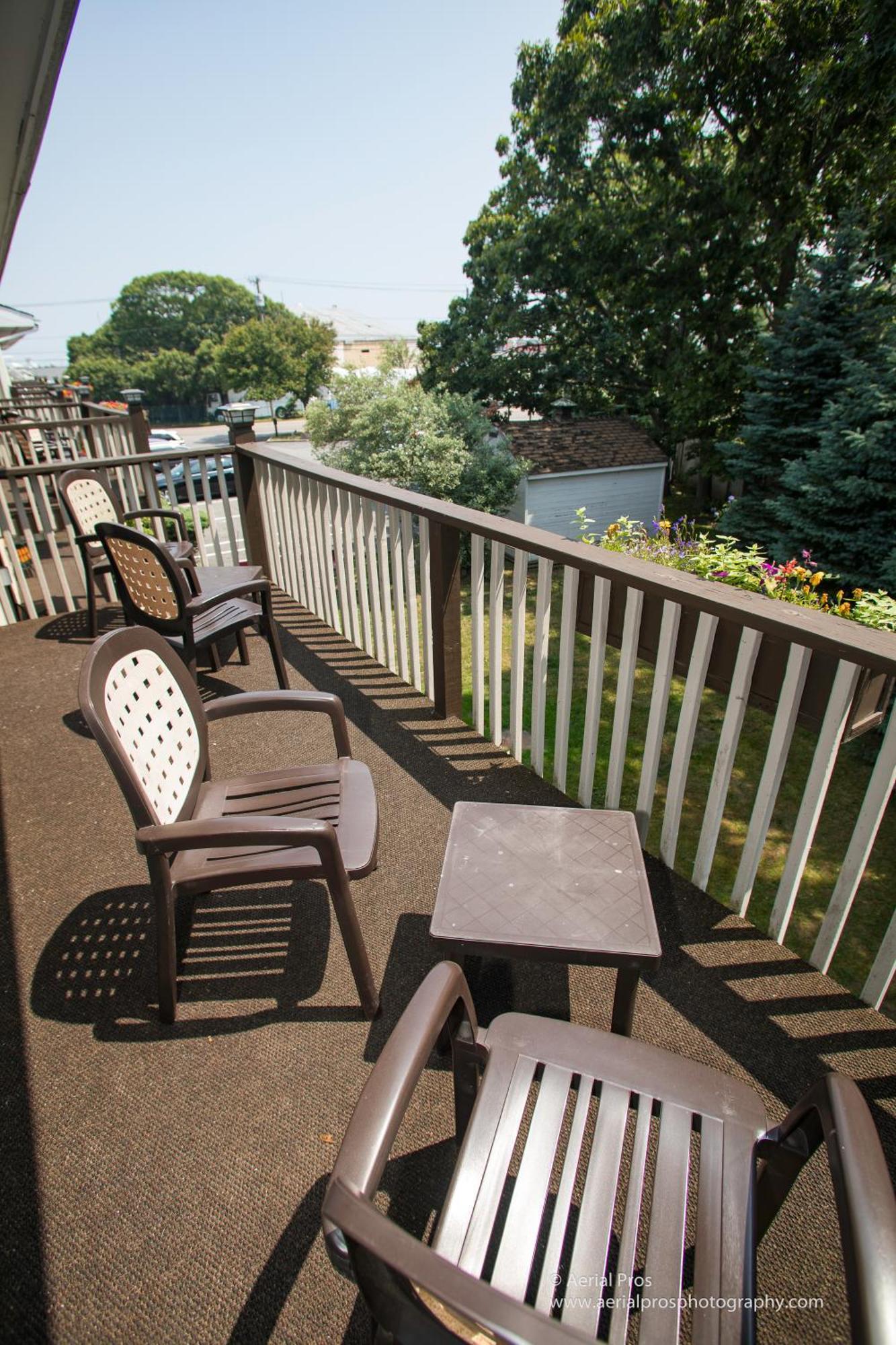 Kenny'S Tipperary Inn Montauk Zewnętrze zdjęcie